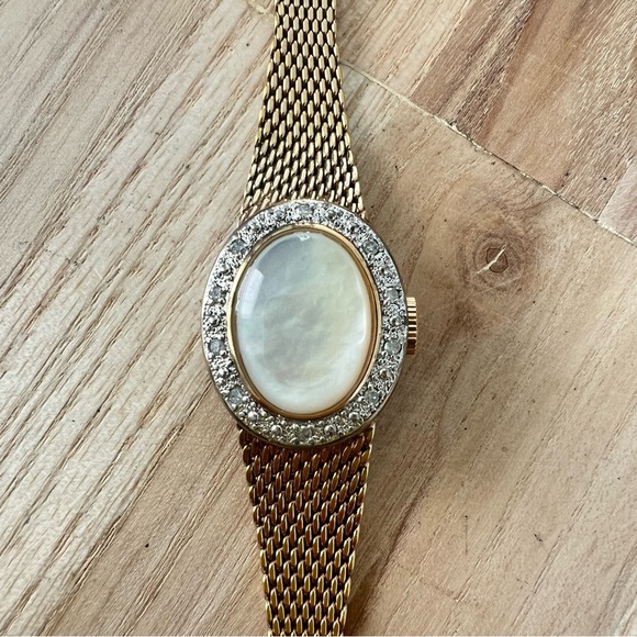 Rare Vintage Anne Klein peek-a-boo diamond Swiss cocktail watch NEW BATT… main image 8